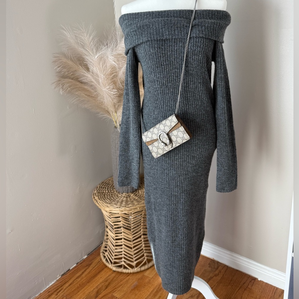 H&M Gray Off-Shoulder Long Sleeve Dress